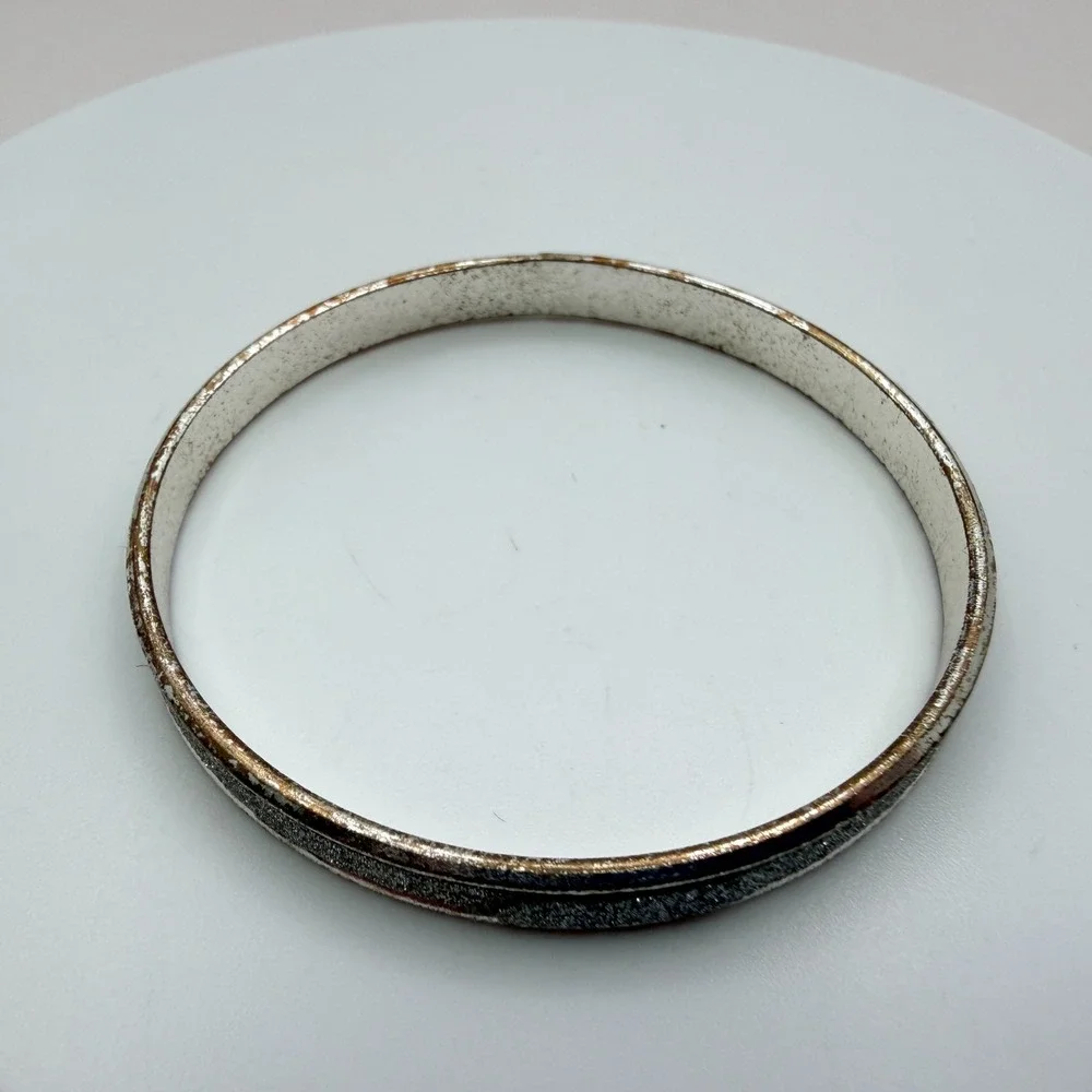 Vintage 90s Silver Tone Glitter Texture‎ Bangle Bracelet Boho Minimalist Jewelry